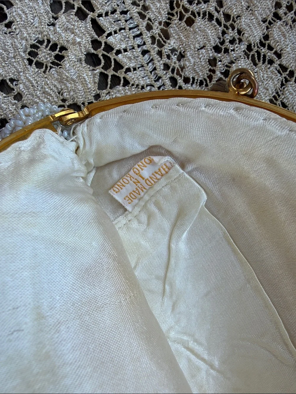 Vintage Cream Beaded Round Evening Purse – Satin Interior – 1960s–1980s